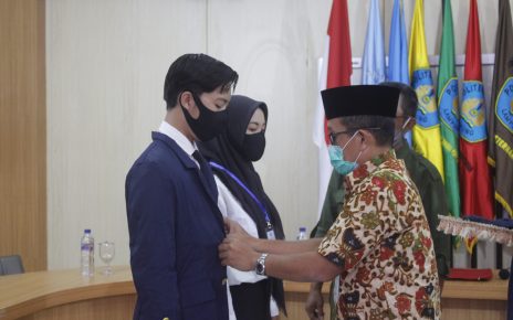 Pengukuhan Mahasiswa Baru dan Penutupan Pengenalan Kehidupan Kampus bagi Mahasiswa Baru (PKKMB) Politeknik Negeri Lampung Tahun 2020