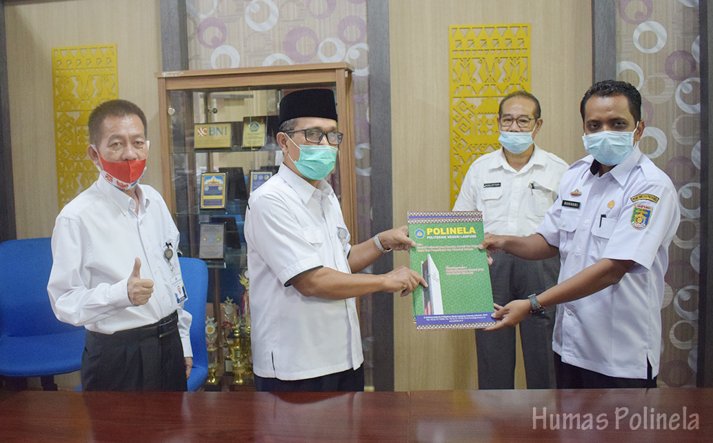 Penandatanganan MoU Polinela dengan SMK Unggul Terpadu Lampung Tengah