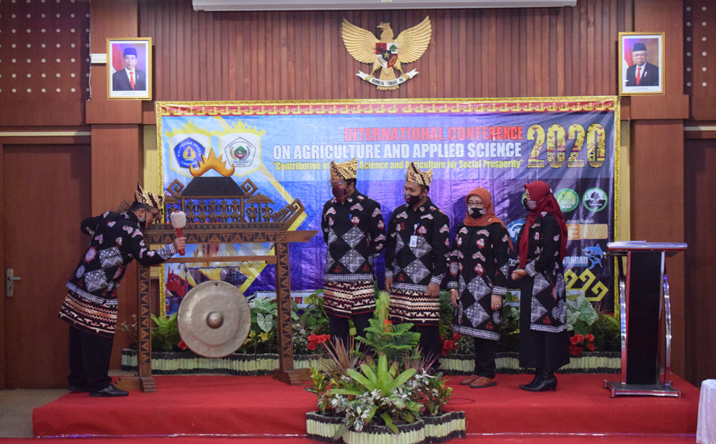 Polinela Mengadakan International Conference On Agriculture and Applied Science (ICoAAS) 2020 Pertama