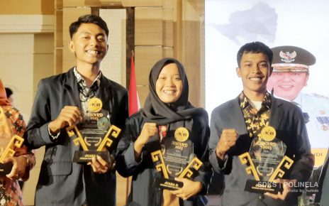mahasiswa polinela raih juara dan penghargaan di ajang e-kpb award pemprov lampung
